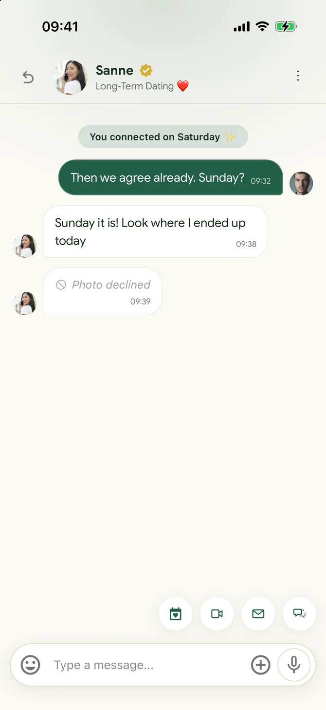 A declined photo in the flōw chat, replaced by a short note