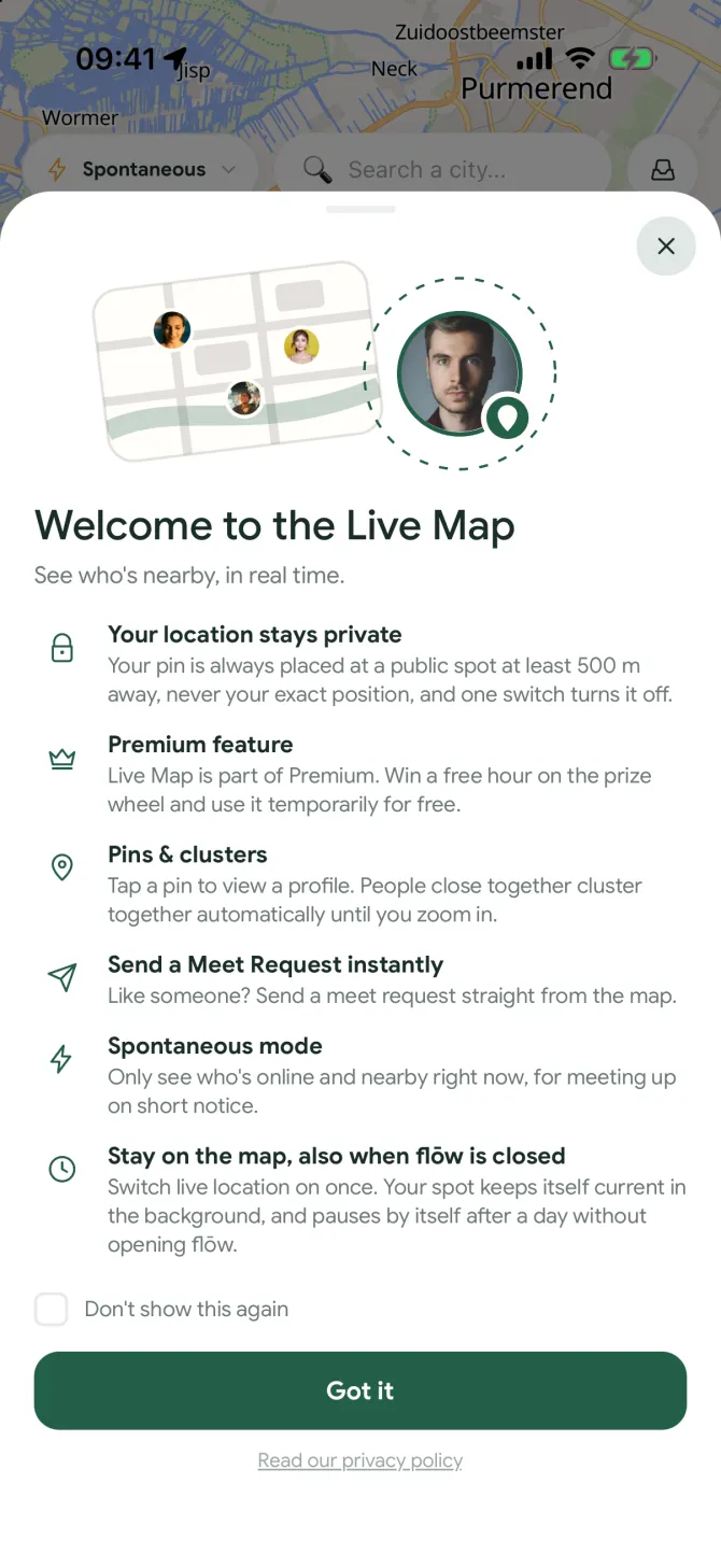 The Live Map welcome screen in the flōw app, explaining that locations stay private
