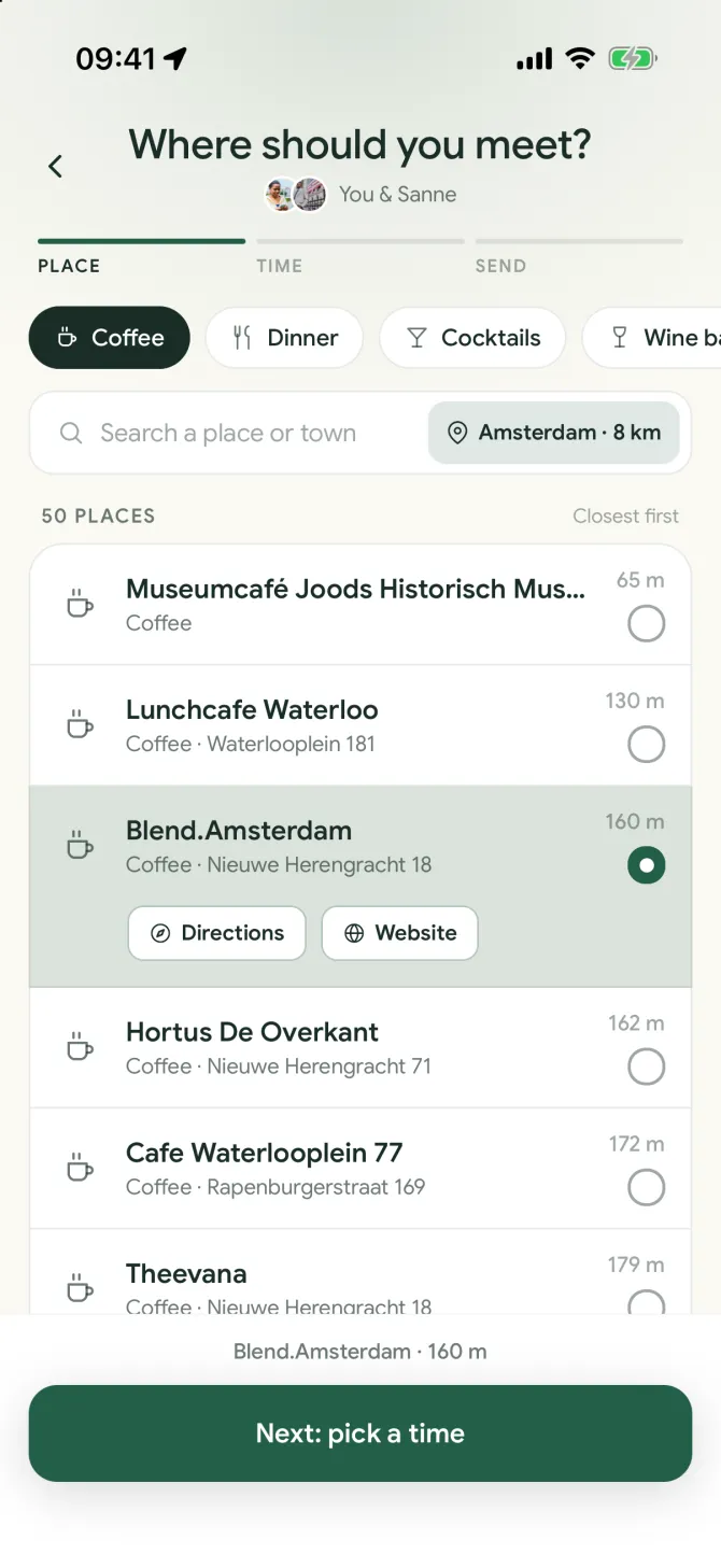 Choosing a place in the flōw date planner