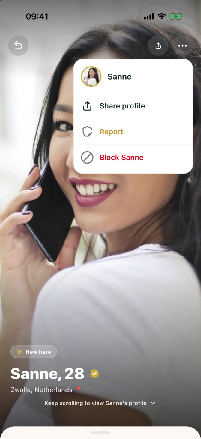 The menu on a profile in the flōw app with Report and Block